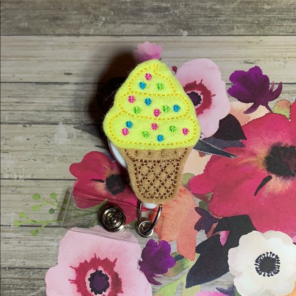 Felt Badge Reel Yellow Ice Cream